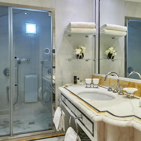 Rome Cavalieri, A Waldorf Astoria Hotel