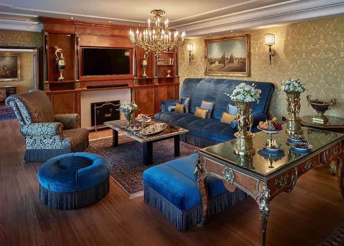 Rezort Cavalieri, A Waldorf Astoria Řím